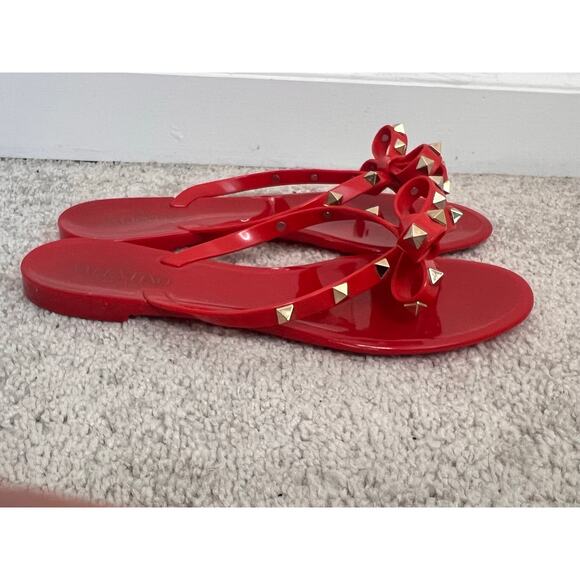 Valentino Garavani Rock Stud Red Bow Detailed Jelly Thong Sandals Size 39 (9) - Picture 5 of 10